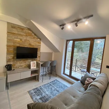 Srna Milmari Apartment *